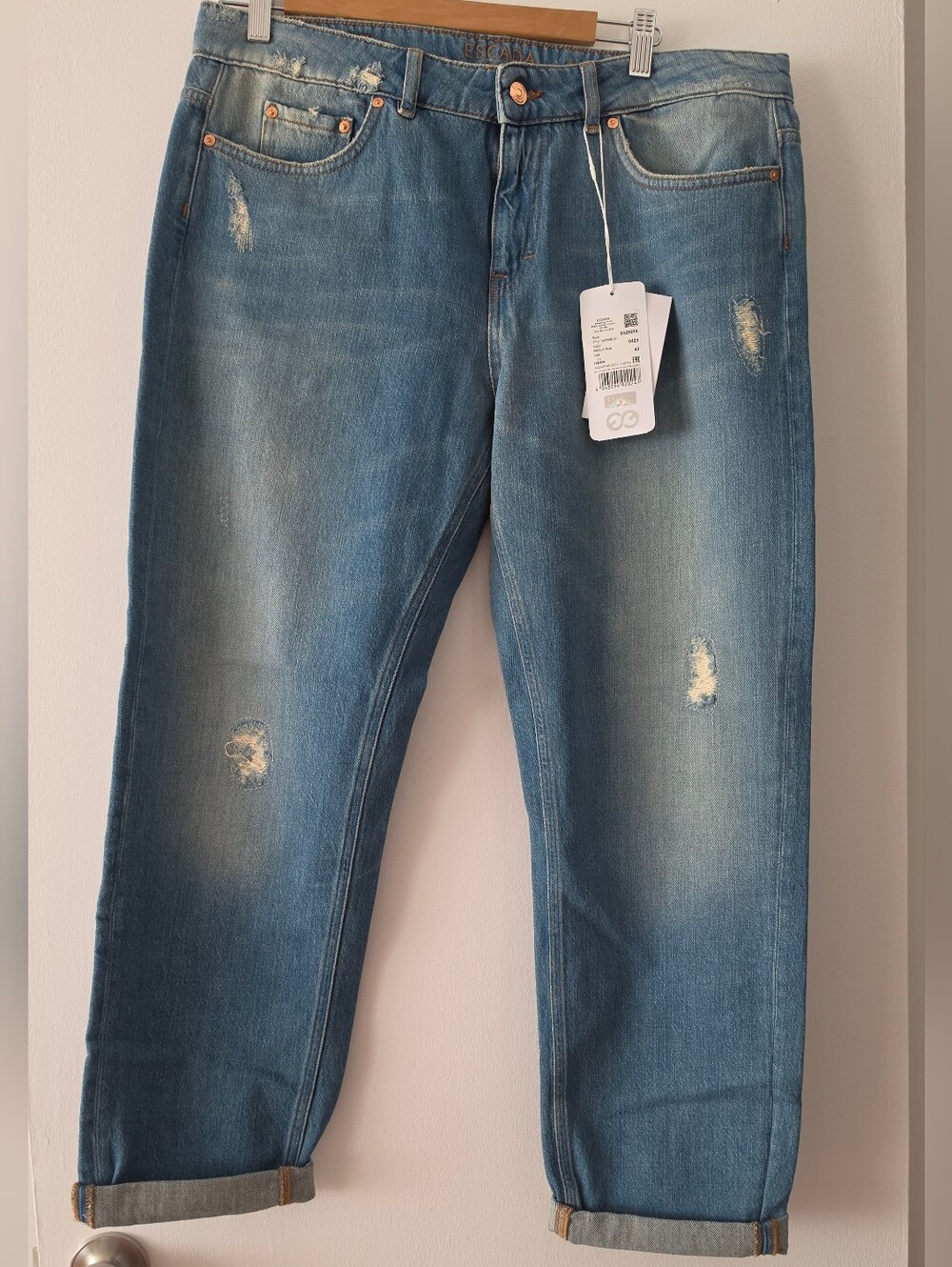 Escada Sport Cropped Distressed Jeans Size 12 NWT
